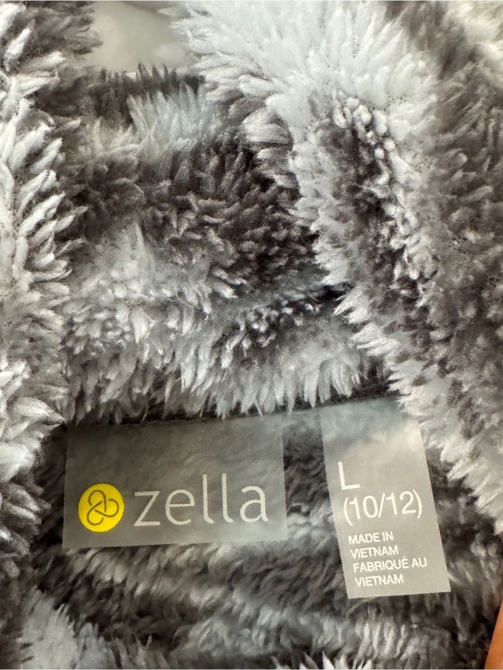 Zella Gray Plush Turtleneck Sweater - Men's L